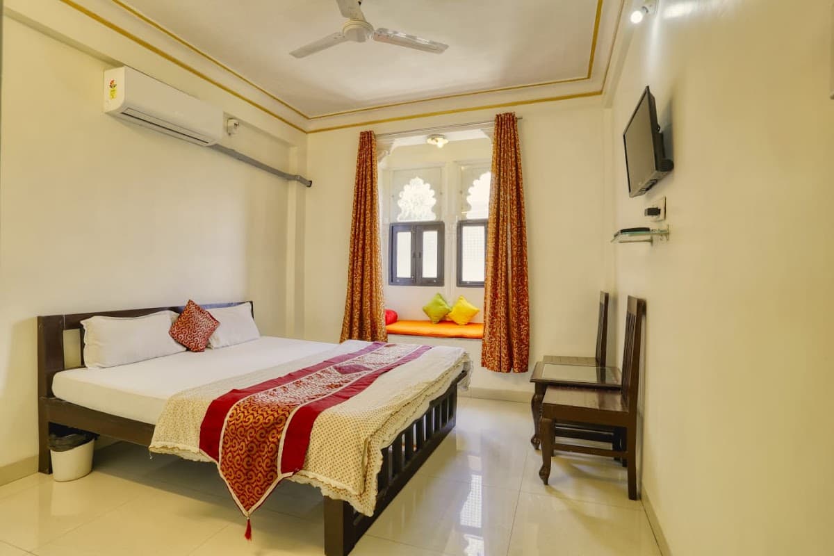 Hotel Nahargarh Palace photo 2